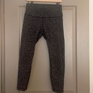 Lululemon wunder under size 10 leggings